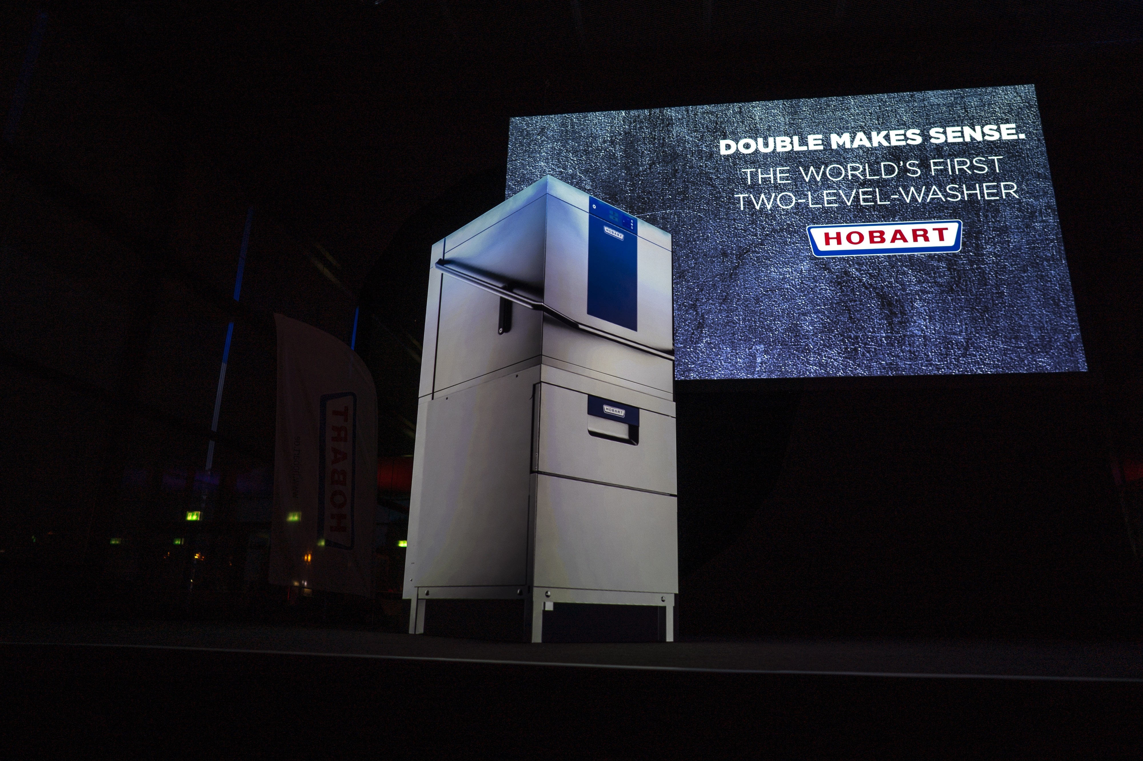 Hobart’s Two Level Washer on Stage at MEETING POINT FUTURE 2019